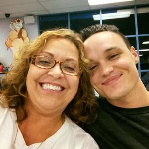 Meet your Posher, Connor